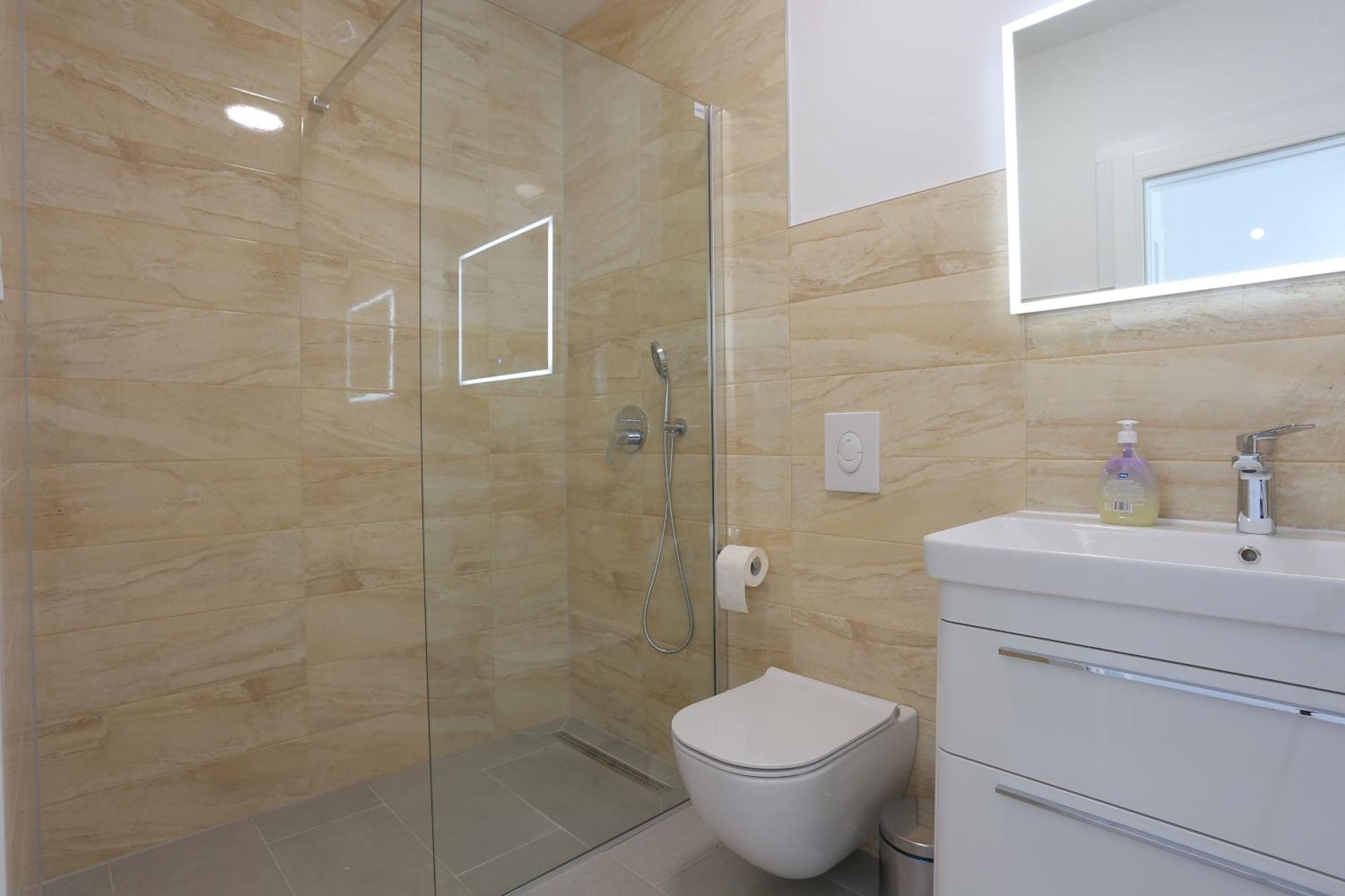 Apartments With A Parking Space Baska Voda, Makarska - 6773 客房 照片